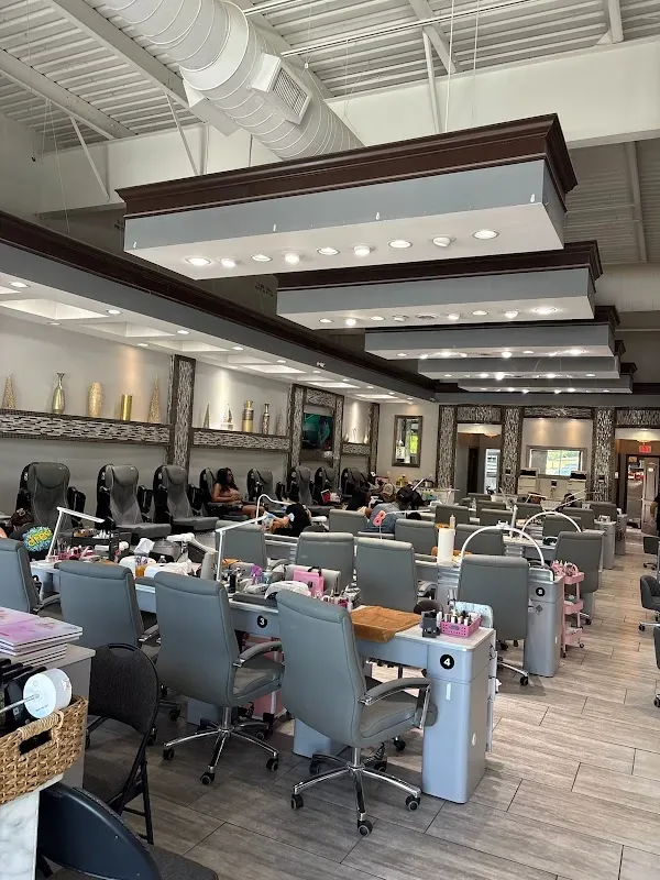 Lush Nail Bar — Nail salon in East Point